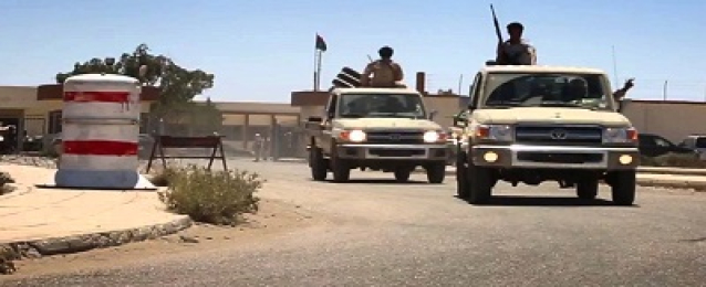 القوات المسلحة الليبية تسيطرعلى بوابة القوارشة والشركة الصينية ببنغازي