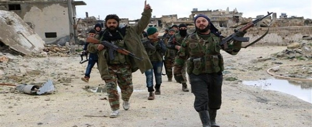 المرصد السوري : قوات النظام تقصف أحياء بدرعا واشتباكات مع المعارضة