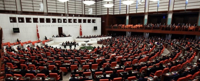 البرلمان التركى يصدق على اتفاق المصالحة مع إسرائيل