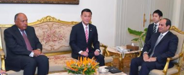 الرئيس السيسي يتسلم رسالة من رئيس وزراء اليابان لتعزيز العلاقات