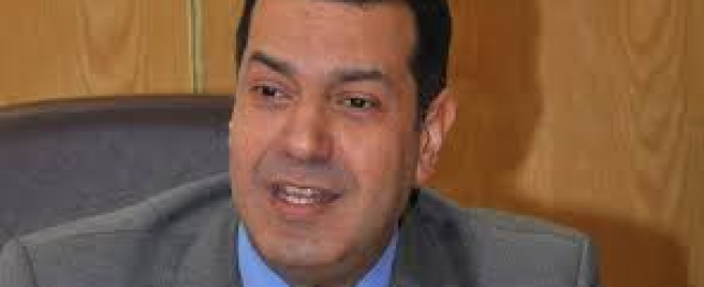 محافظ أسيوط ينعي العالم أحمد زويل لفقدان مصر قيمة وقامة علمية كبير