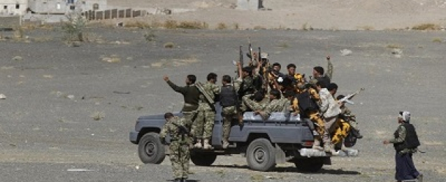 مقتل 4 جنود يمنيين في تفجير انتحاري في أبين