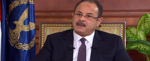 وزير الداخلية يكرم طاقم حراسة علي جمعة وعددا من رجال الشرطة الفائزين بالمسابقة الثقافية