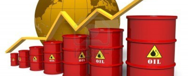 النفط يواصل مكاسبه بعد توقيع الاتفاق الروسي السعودي