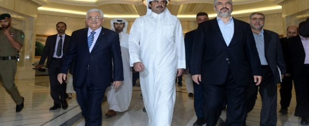 الرئيس الفلسطيني يلتقي خالد مشعل في قطر