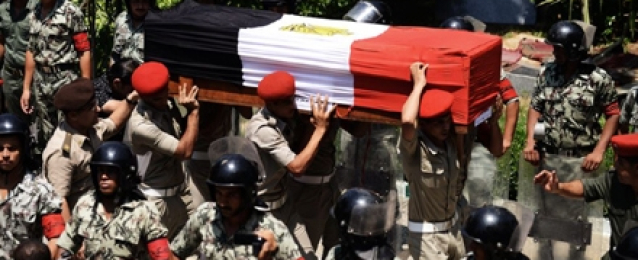 جنازات عسكرية لشهداء الشرطة بحادث الواحات الإرهابى بمسقط