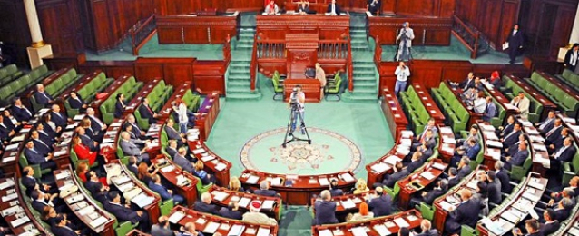البرلمان التونسي يمنح الثقة لحكومة الشاهد بعد تعديل وزارى