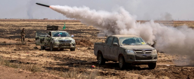 اندلاع معارك عنيفة مع داعش غرب مدينة الباب
