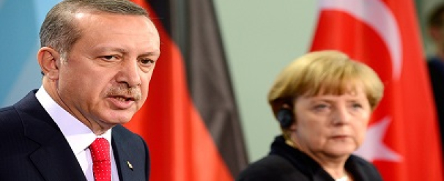 ألمانيا تحقق مع 20 تركيا بتهمة التجسس