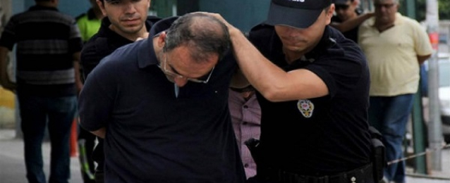 تركيا تستهدف صحفيين معارضين للاشتباه بصلتهم بمحاولة الانقلاب