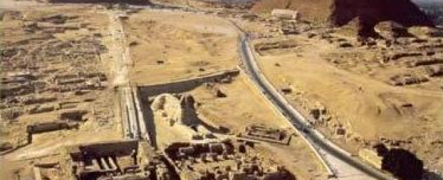 “الآثار” تبدأ فى ترميم معبد الوادى بمنطقة الهرم الأثرية