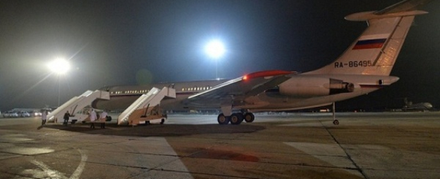 طائرة طوارئ تعيد عشرات الروس من اليمن الى وطنهم