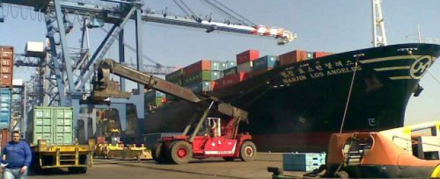 وزير النقل يبحث مع مسئولي شركة (ماك اوبتك) إنشاء ميناء نهري بميناء الأسكندرية