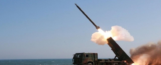 التحالف العربي يعترض 3 صواريخ باليستية على المخا
