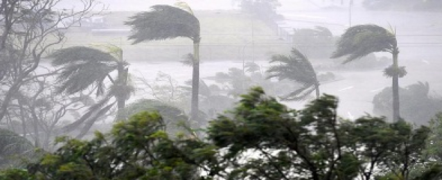 توقعات بإجلاء 30 ألف شخص بسبب اعصار “هارفي” في أمريكا