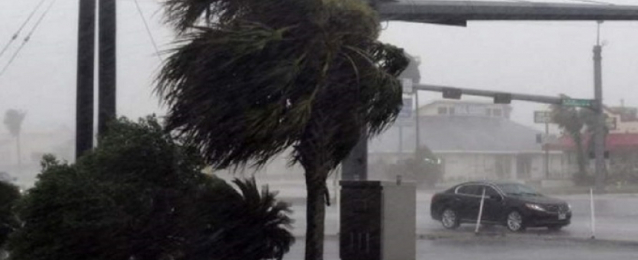 إعصار إيرما يضرب جزر شمال شرق الكاريبي