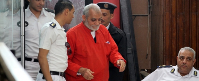 تأجيل محاكمة بديع و 738 متهما بـ”فض اعتصام رابعة” لـ 7 أكتوبر