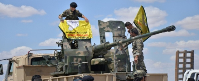قوات سوريا الديموقراطية تلاحق آخر فلول داعش في الرقة