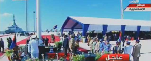 الرئيس يرفع العلم على قاعدة الاسكندرية البحرية بعد تطويرها