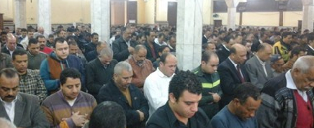 ألألاف من المصلين بالأزهر والحسين يستعدون لأداء صلاة الغائب على شهداء الوطن