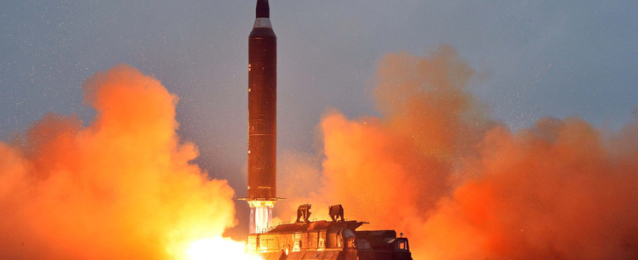 كوريا الشمالية تطلق صاروخ باليستي قادر على الوصول لأمريكا