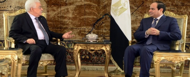 السيسي يؤكد لعباس رفض مصر لقرار الرئيس الأمريكي بشأن القدس وأية آثار مترتبة عليه