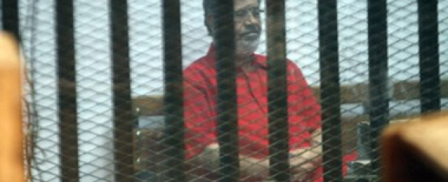 تأجيل إعادة محاكمة مرسى و23 آخرين بقضية “التخابر مع حماس” لجلسة 8 يناير