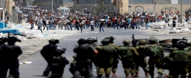 الاحتلال اﻹسرائيلي يقمع مسيرة سلمية منددة بقرار ترامب في بيت لحم ويعتقل فلسطينيين