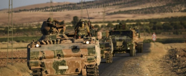تركيا تهدد باجتياح منبج السورية ما لم يخرج الأكراد منها