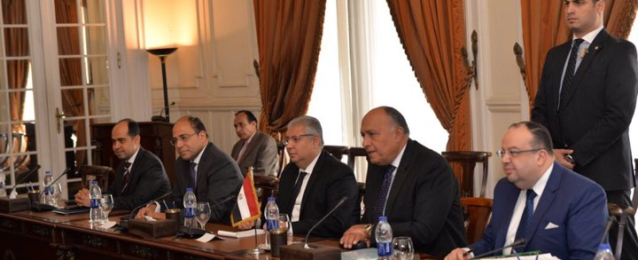 بدء المحادثات الثنائية بين وزيرى خارجية مصر و السودان
