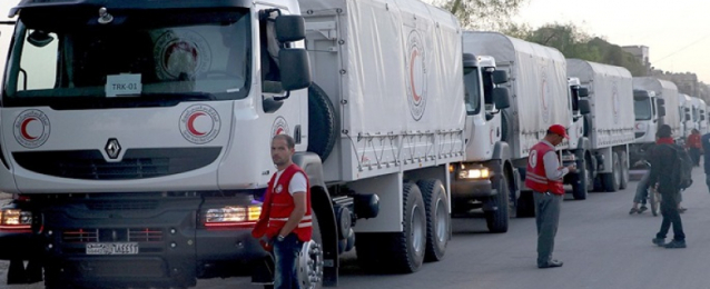 13 شاحنة مساعدات تدخل الغوطة