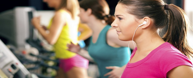 سماع الموسيقى أثناء ممارسة النشاط الرياضي يزيد من نشاط المخ