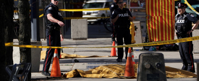 ارتفاع قتلى حادث السيارة الفان في تورونتو بكندا إلى عشرة