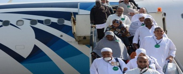 (مصر للطيران) تنظم 20 رحلة لنقل المعتمرين للأراضي المقدسة