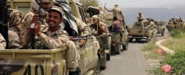 الجيش اليمني مدعوما بقوات تحالف يتقدم اتجاه ميناء الحديدة