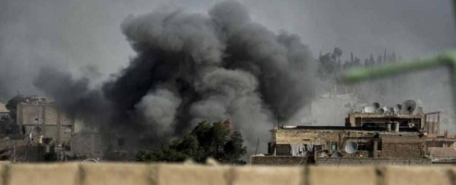 مقتل 34 شخصا في قصف واشتباكات بدير الزور