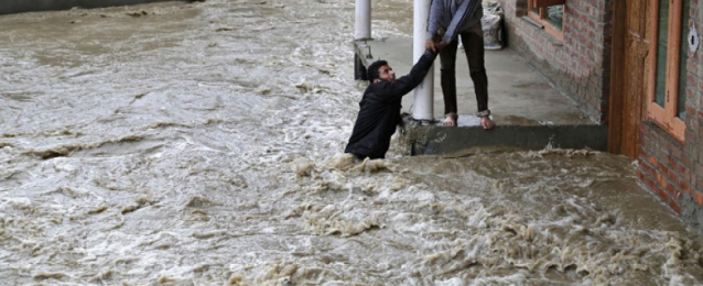 إجلاء حوالي ثلاثة آلاف شخص بسبب الفيضانات بروسيا