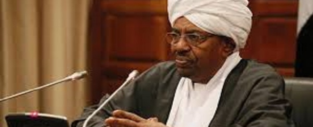 الحكومة السودانية الجديدة تؤدي القسم أمام البشير اليوم
