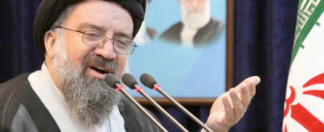 رجل دين إيراني كبير: طهران ستستهدف حلفاء واشنطن إذا هاجمتها الولايات المتحدة .