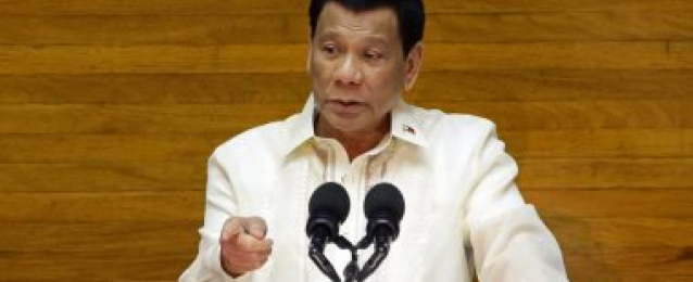 الرئيس الفلبيني يرفض عرضا أمريكيا لشراء مقاتلات (إف – 16)