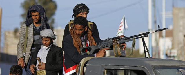 ميليشيات الحوثي تنهب مستودع المنظمة الدولية للهجرة بالحديدة