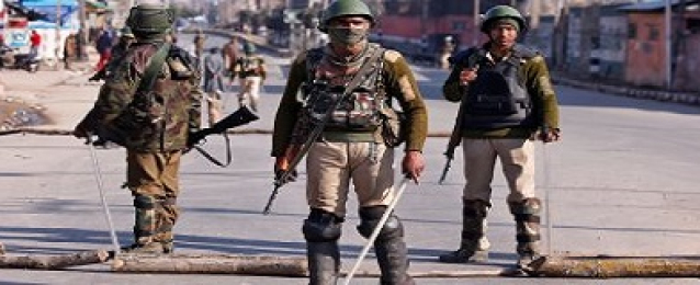 مقتل مسلحين اثنين بمواجهات مع قوات الأمن الهندية في كشمير
