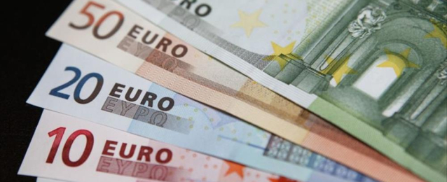 اليورو يبلغ أعلى مستوى في أسبوعين