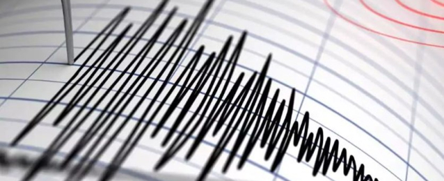 زلزال بشدة 7 .4 درجة يضرب شمال إیران