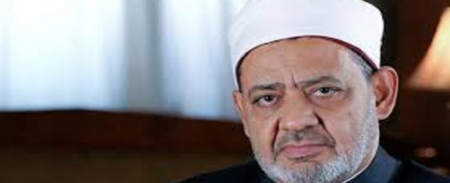 الإمام الأكبر يلتقي وزير الداخلية الإماراتى على هامش أعمال ملتقى تحالف الأديان بأبوظبي