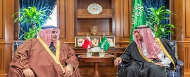 الجبير يبحث مع وزير الخارجية البحريني العلاقات الثنائية والوضع بالمنطقة