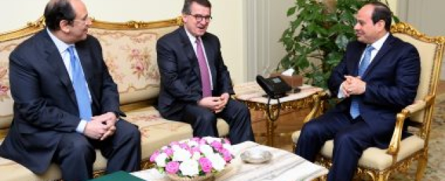 الرئيس عبد الفتاح السيسي يستقبل السيد يانيس روباتيس مدير عام جهاز المخابرات القومي اليوناني