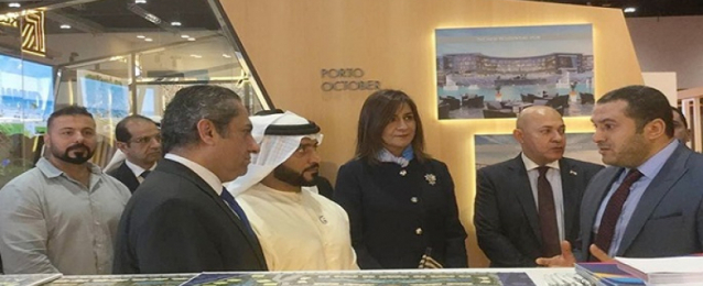 وزيرة الهجرة تفتتح الدورة الثانية لمعرض عقارات النيل في أبو ظبي