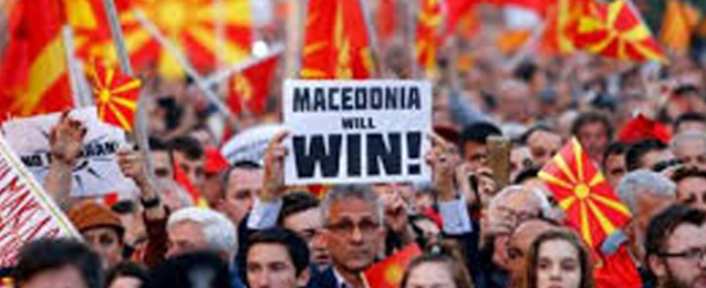 مقدونيا الشمالية تجري انتخابات رئاسية وسط انقسامات عميقة بعد تغيير اسمها
