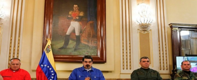 مادورو يعلن فشل الانقلاب ضده ويتهم الولايات المتحدة وكولومبيا بالوقوف وراءه